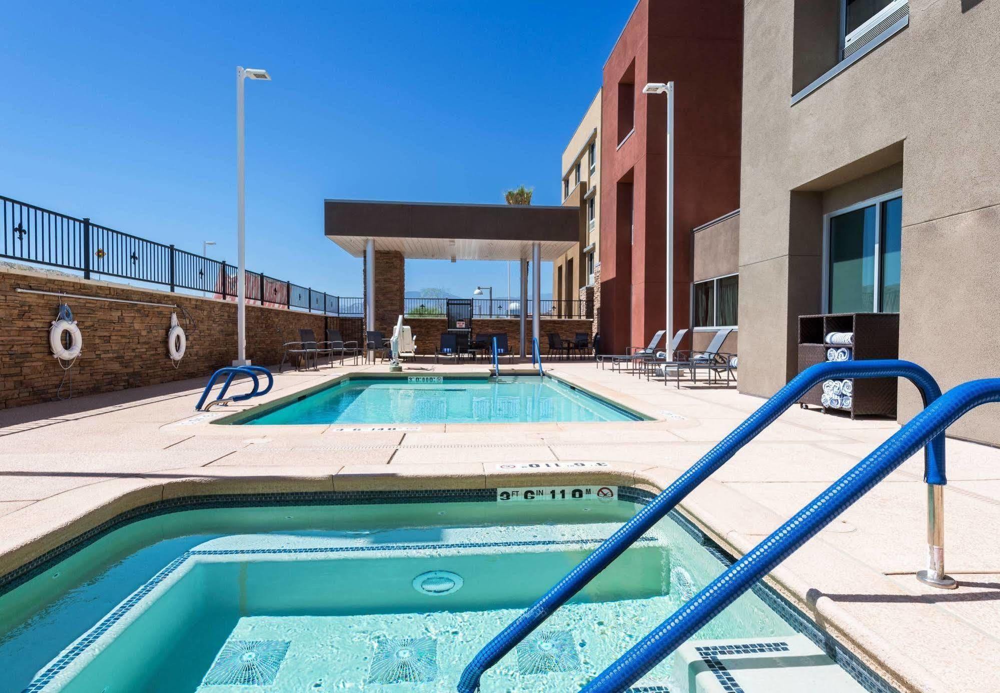 Fairfield By Marriott Inn & Suites Palm Desert Coachella Valley מראה חיצוני תמונה